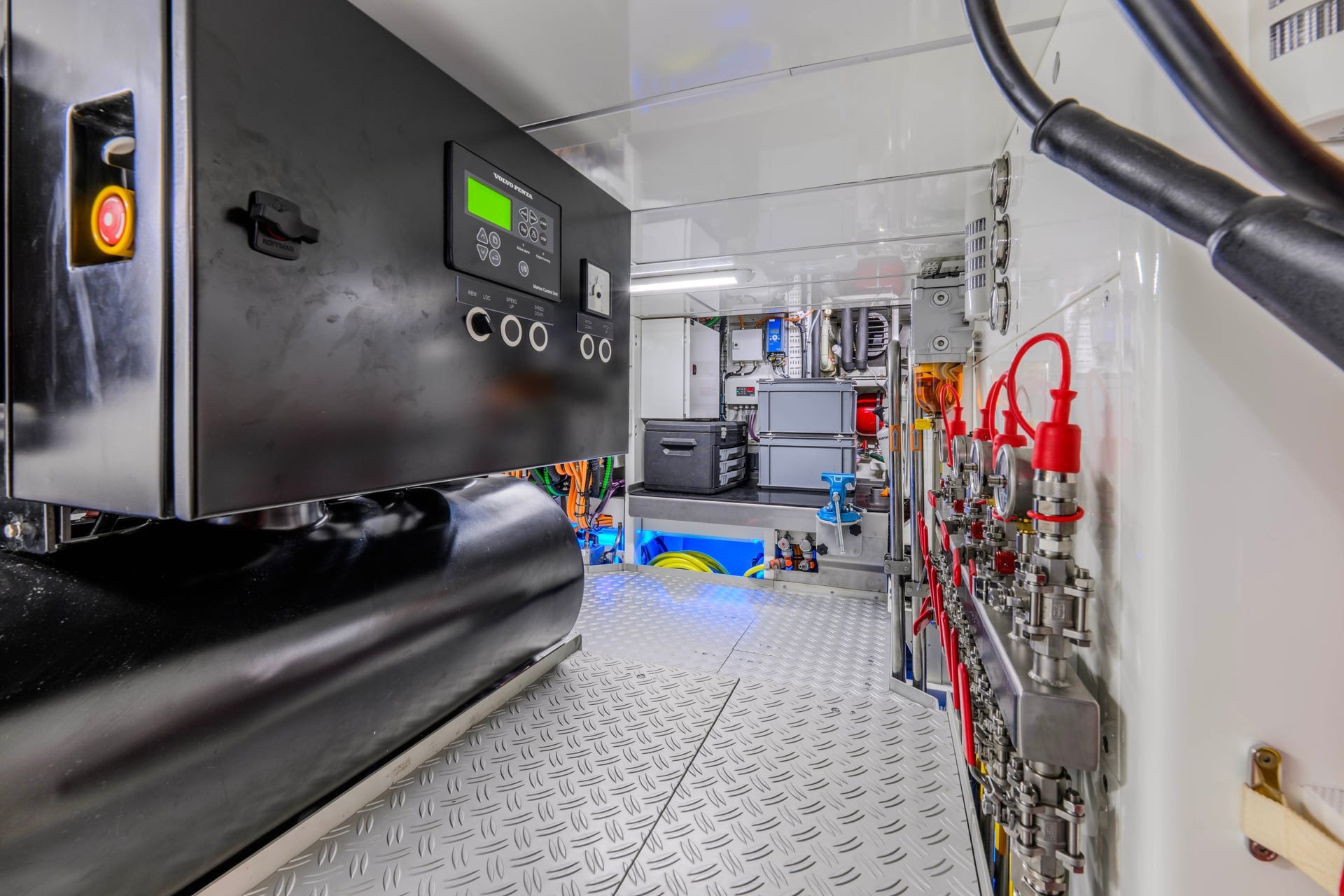 29-Royal Huisman FOFTEIN